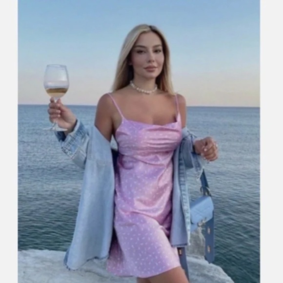 NWT Zara Pink Floral Satin Mini Dress - size Small - Picture 1 of 7